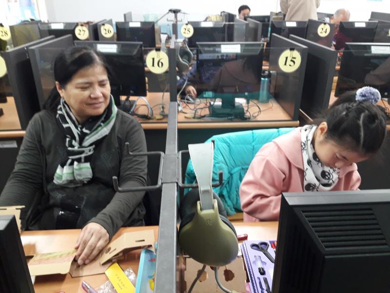 快樂生活親子VR 體驗,是對小朋友來說VR是很好玩的體驗