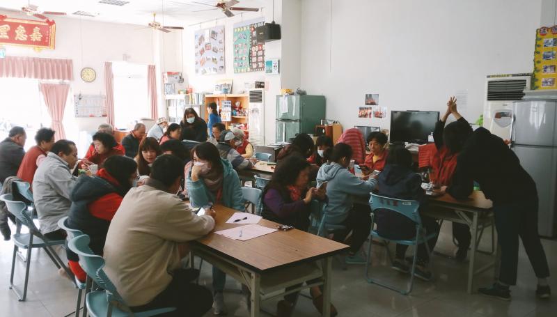 學員們上課照片