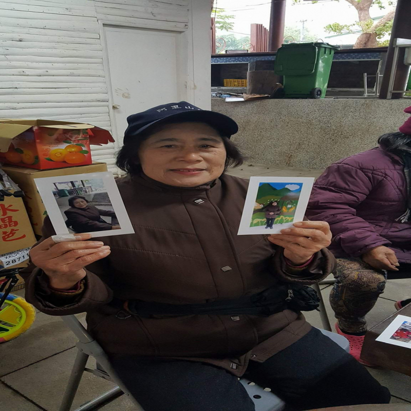 阮學員將所拍攝的照片印出