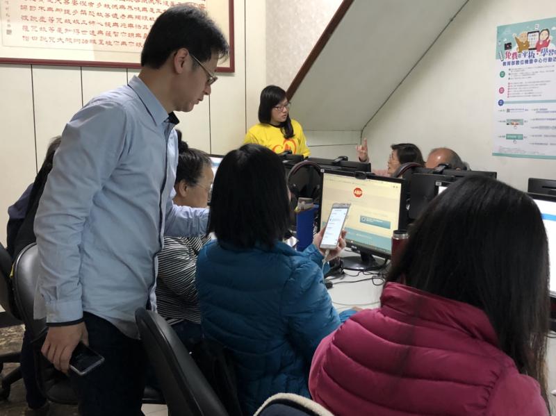 學員詢問老師Google雲端使用操作，期望還能再有相關課程。