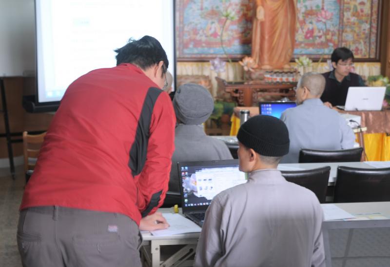 老師講授課程與助教協助