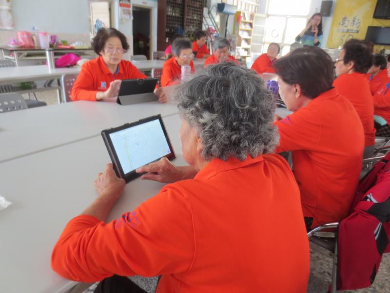 非常認真設計的作品。