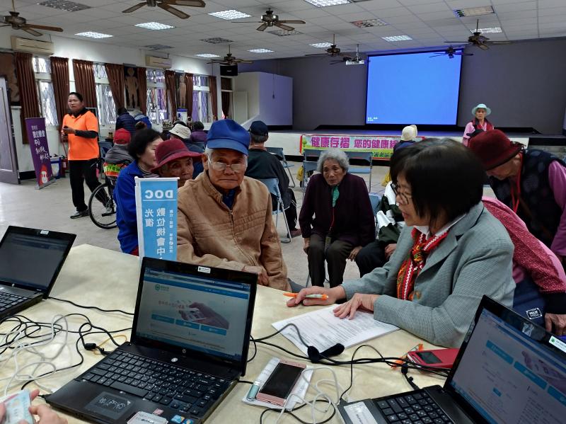 大家開始自行操作練習