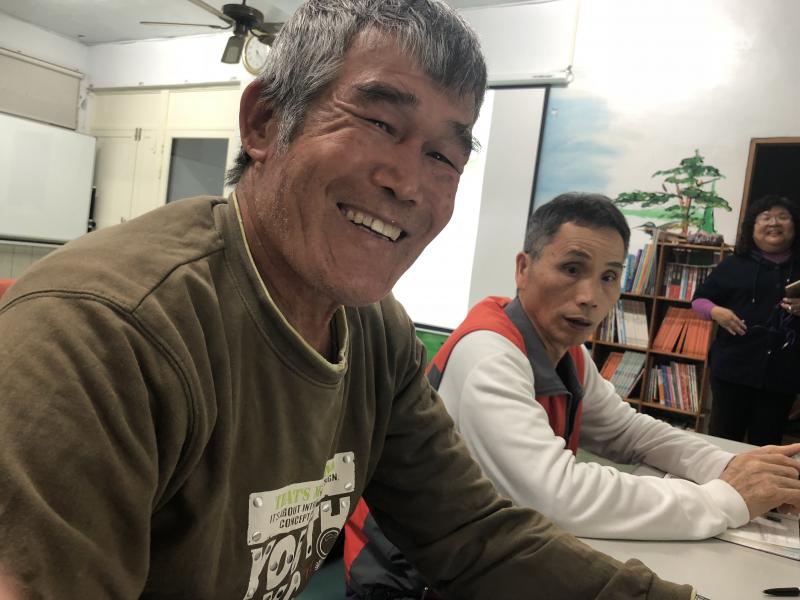 學員大哥非常用心學習,農忙時期也不忘學習,精神可嘉