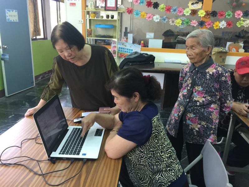 學員上課練習情形