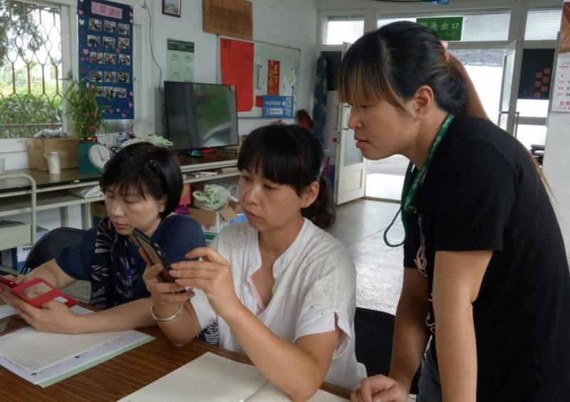 學員透過討論來加快學習
