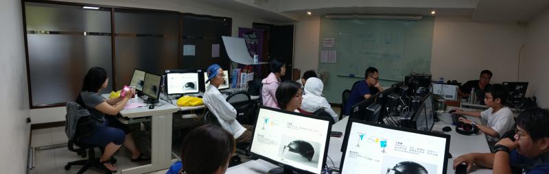 講師講解照片的拍攝技巧