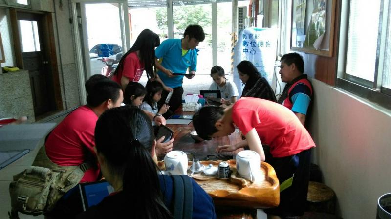 很努力地聽與做