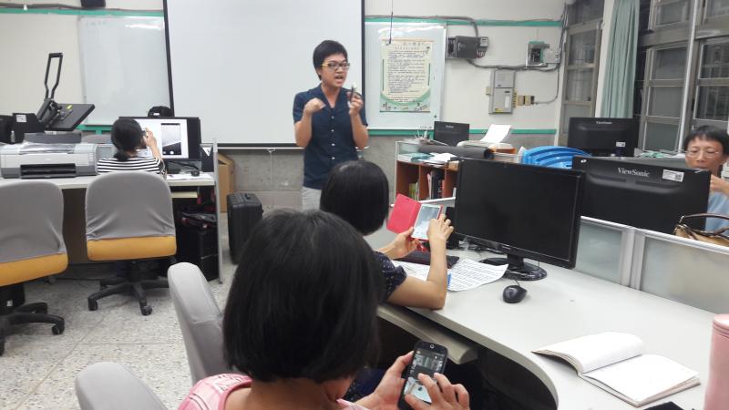 老師介紹最佳免費高清影片編輯和影片制作軟體，用它給影片添加音樂，特效，模糊背景和套框，操作簡單，功能強大！