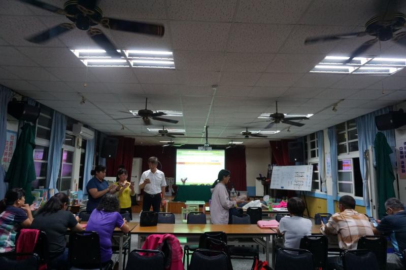 互相討論直播前的準備