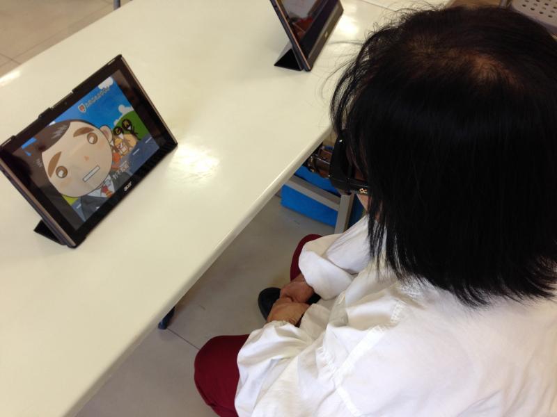 影音使用方便，內容多樣，學會自己操作後，能為生活增添樂趣。