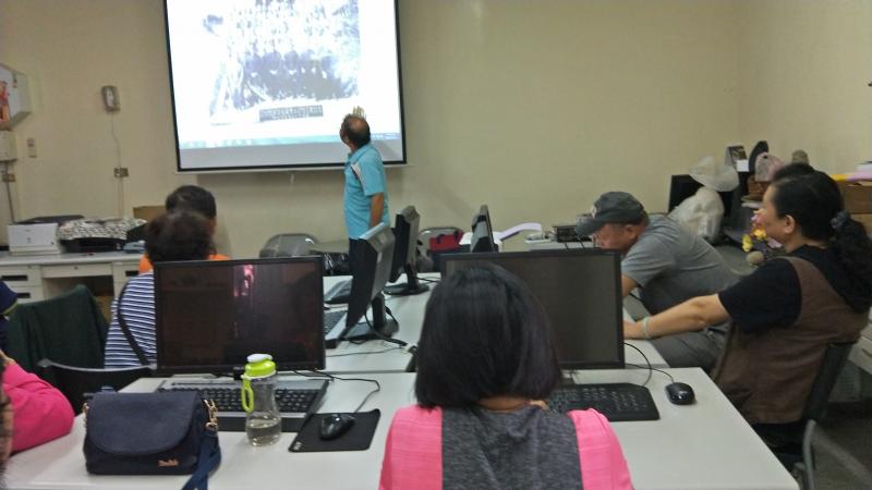 分享自己的老照片故事