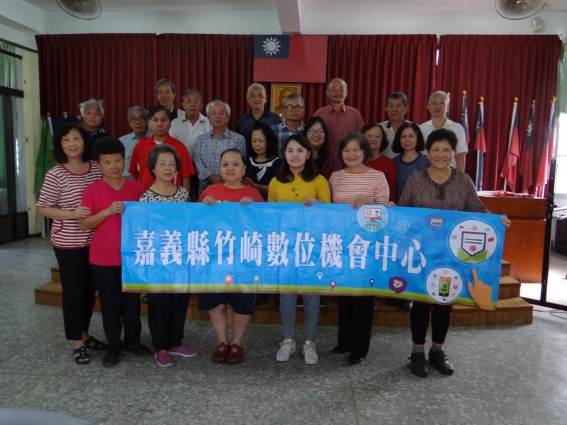 健康存摺課程成功，全體大合照。