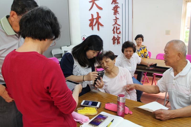 感謝大林數位機會中心的講師,細心教導,讓我們大家都很有成就感!