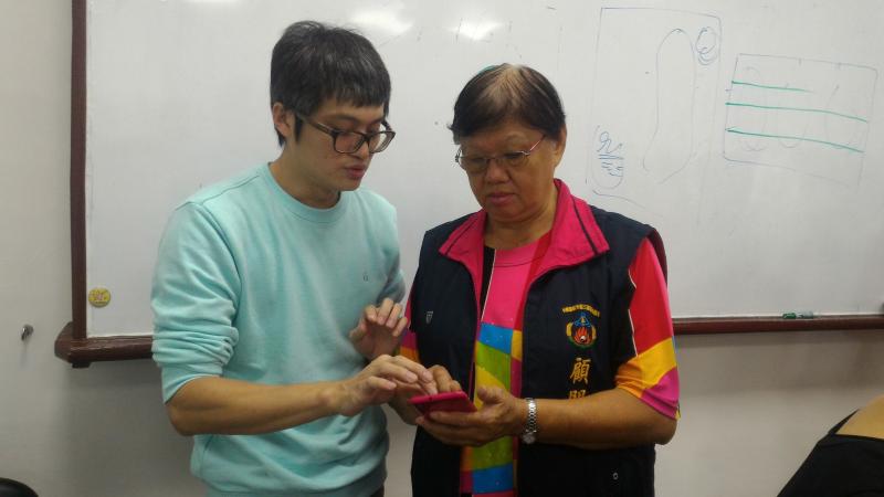 學員與老師分享作品