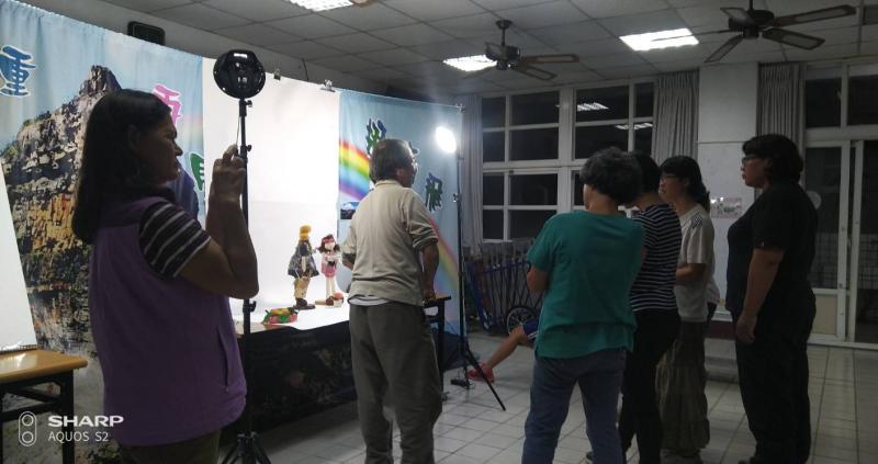 運用燈光及角度，再加上變化的主題方向和內容！相信呈現出的作品絕對是非常精彩的！