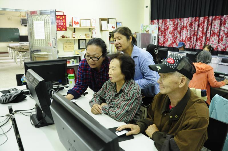 剪輯工作需要耐心與細心，學員相互交流、彼此切磋，學得更快更好玩