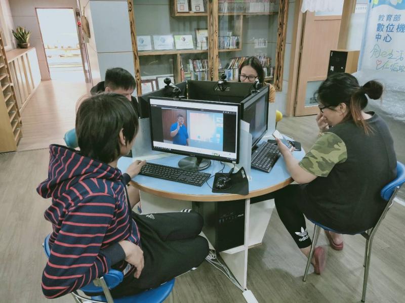 學員開心的學習數位應用