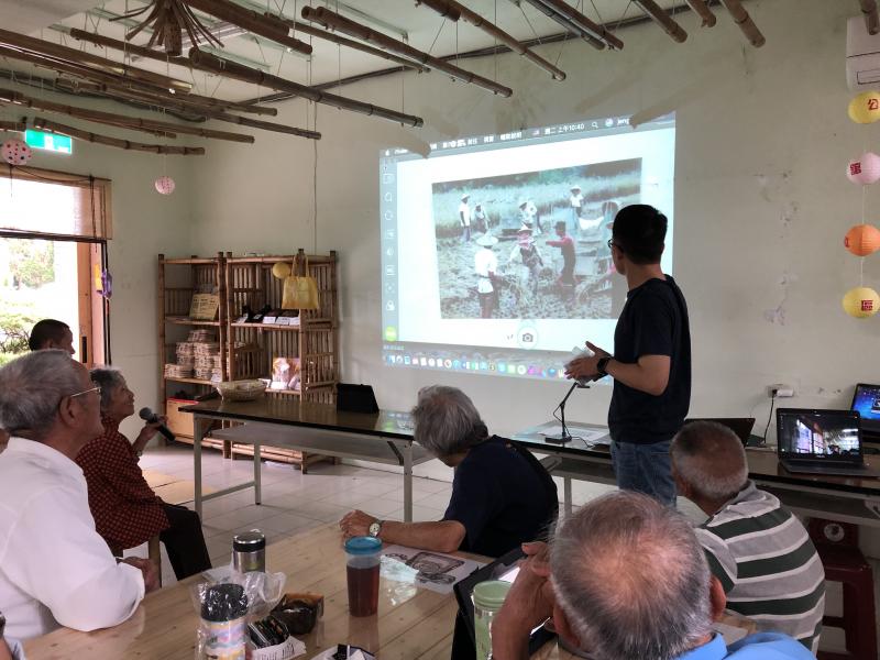 阿嬤分享以前年代農忙的景象，回憶起當年工作的辛苦，非常的珍貴!