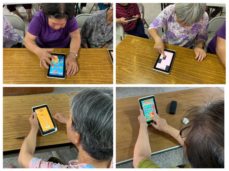 學員使用平板玩小遊戲