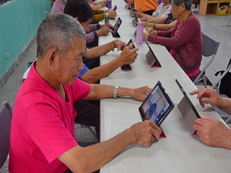 學員親自體驗老師教學內容的樂趣