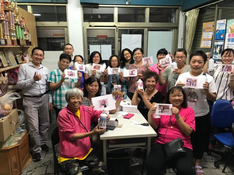 攝影技巧真的很重要喔，光線、角度、人物遠近都影響印製出來的效果