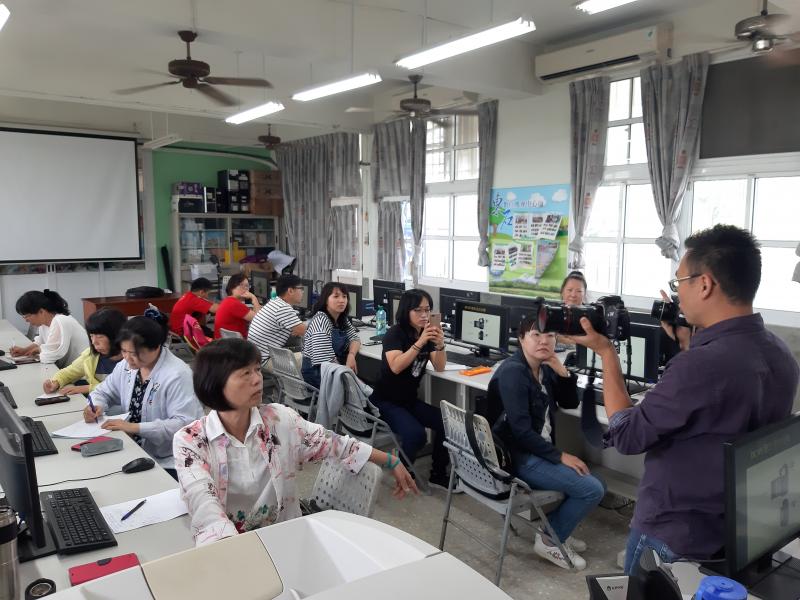 智慧手機內建相機和單眼相機數位相機有什麼不一樣，講師一一說清楚講明白