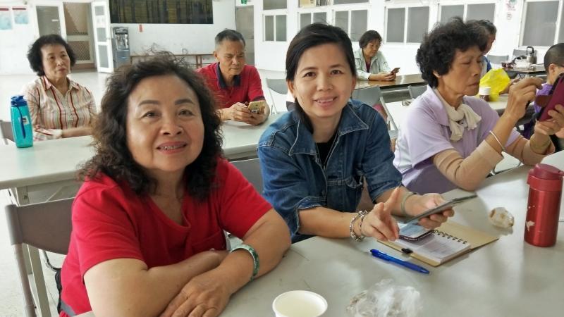 讓大家好羨慕，下課媳婦還能幫忙複習。