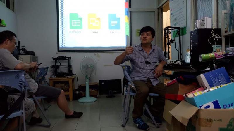 何講師的教學活潑，讓學員受益良多。