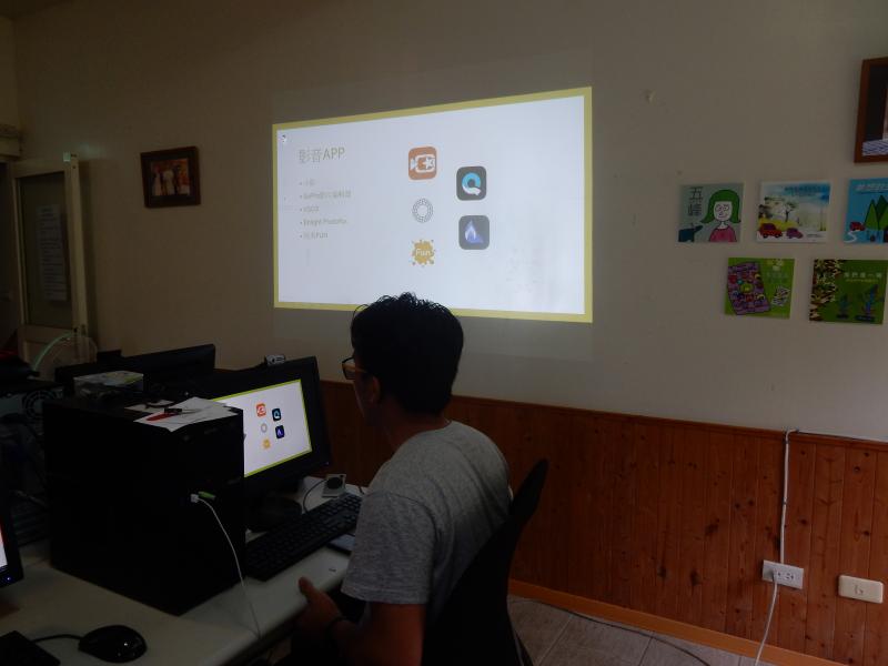 老師介紹小影有許多剪輯的功能