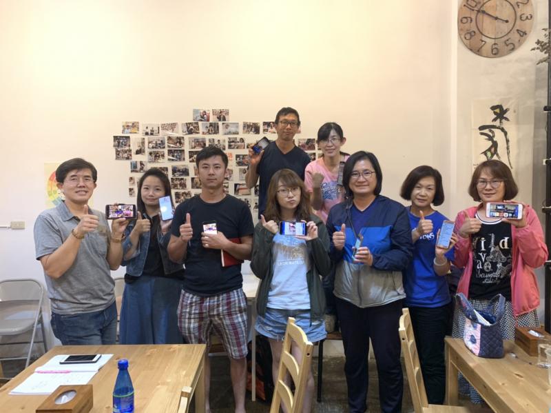 網路行銷班合照