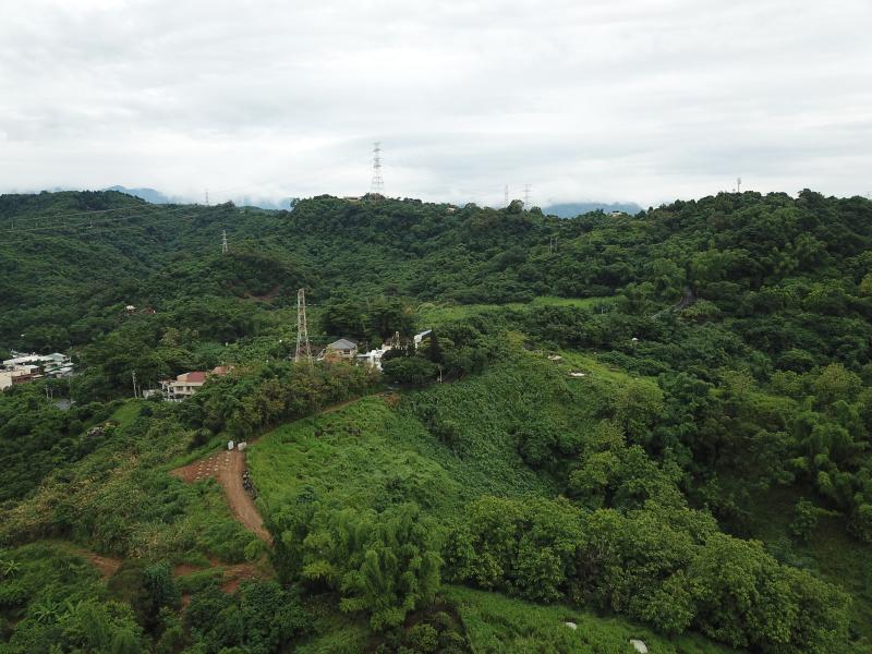 空拍家鄉實務班課程-學員操作空拍機拍攝照片