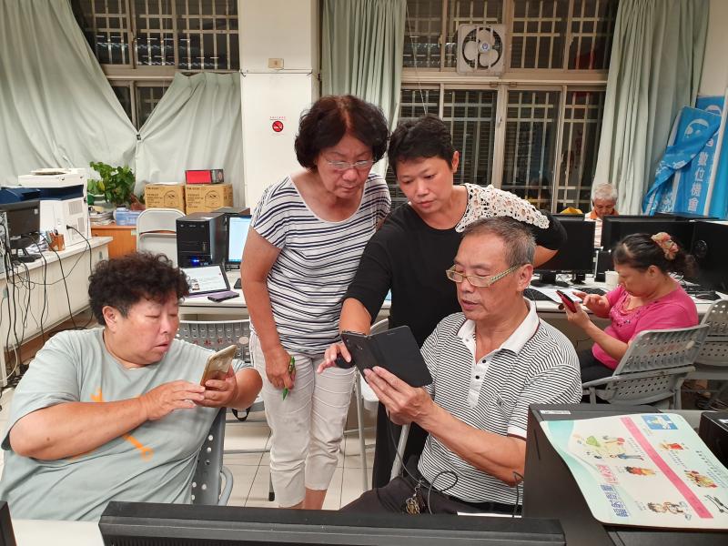 快來看!如何下載歡唱K歌王APP及MixerBox技巧.