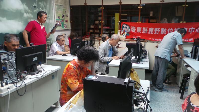 講師介紹台鐵訂票通-與實際訂票操作