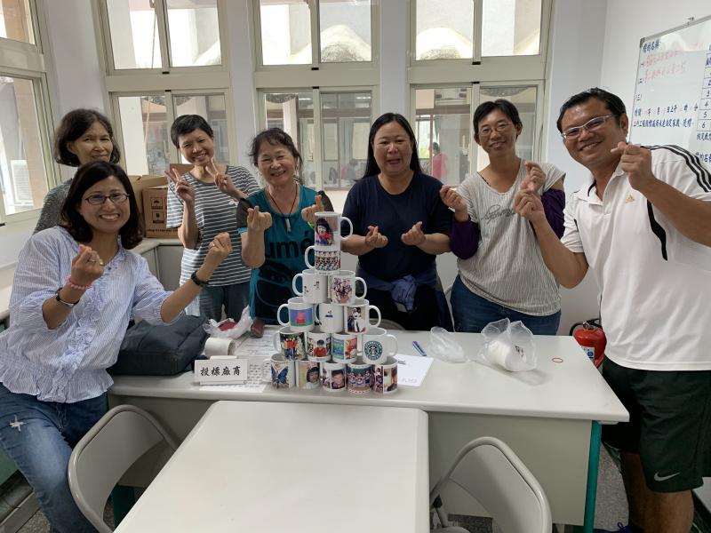 大家開心做出作品大合照