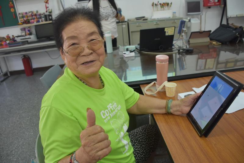 學員開心得比讚說~很開心