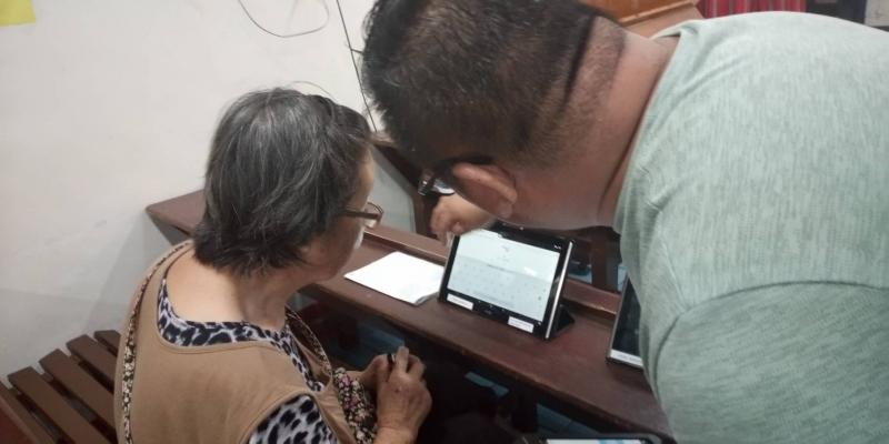 學習當下，雖然有許多不懂的地方，王振武老師很有耐心教導學員們也是自己的族人