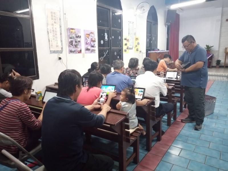 學員們都能吸收到王振武老師所教授的平板電腦知識，將這些知識運用在日常生活中，這才是平板電腦真正的意思。