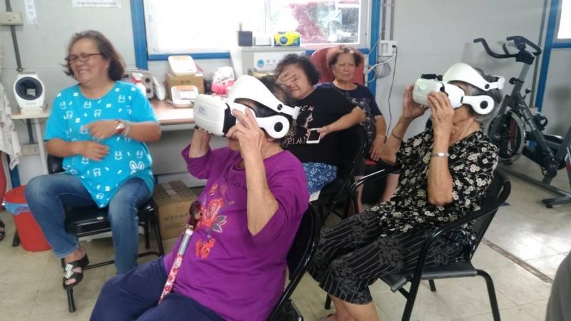 這幾位年齡加起來將近400歲的可愛YAKI(阿婆)們，真的都看傻眼了！