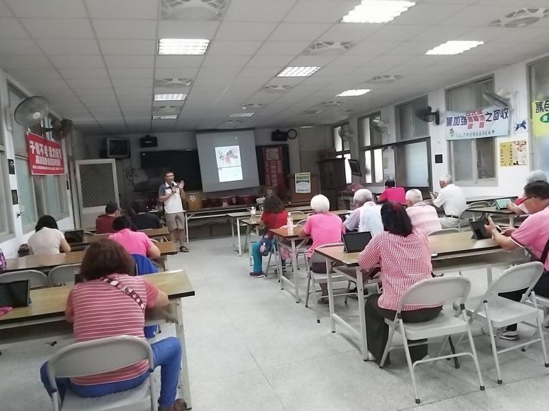 用相片做影片，很有成就感