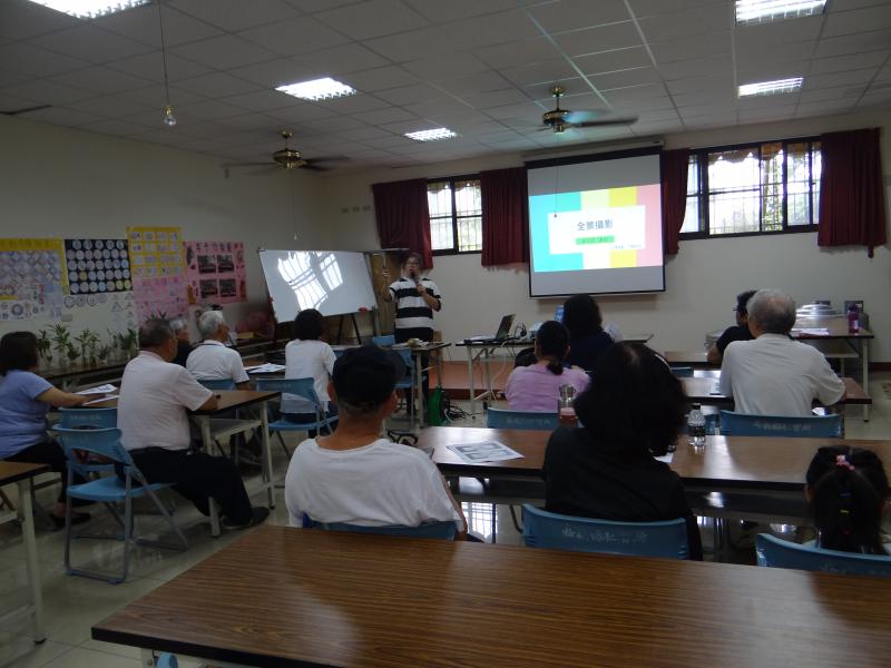 講師教授全景攝影功能，逐條介紹。