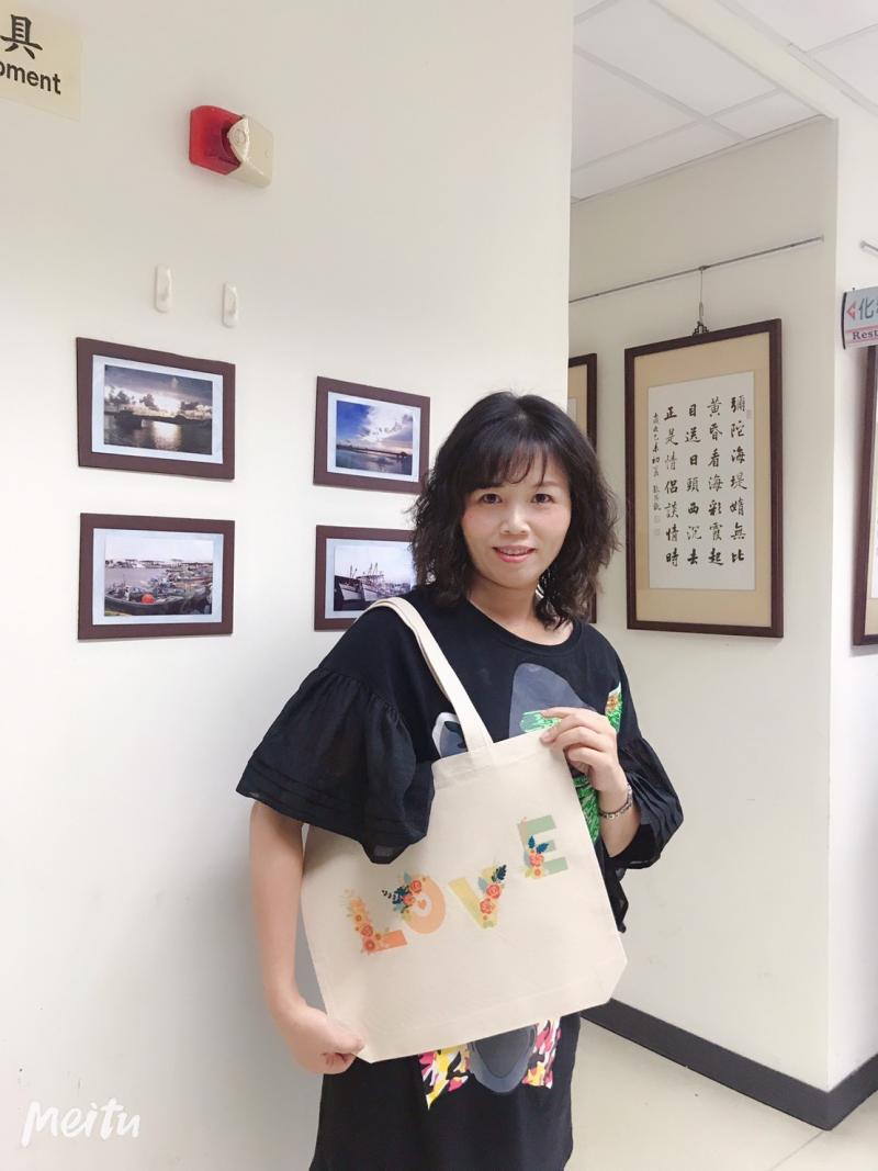 學員設計個人化特色圖騰完成熱轉印作品