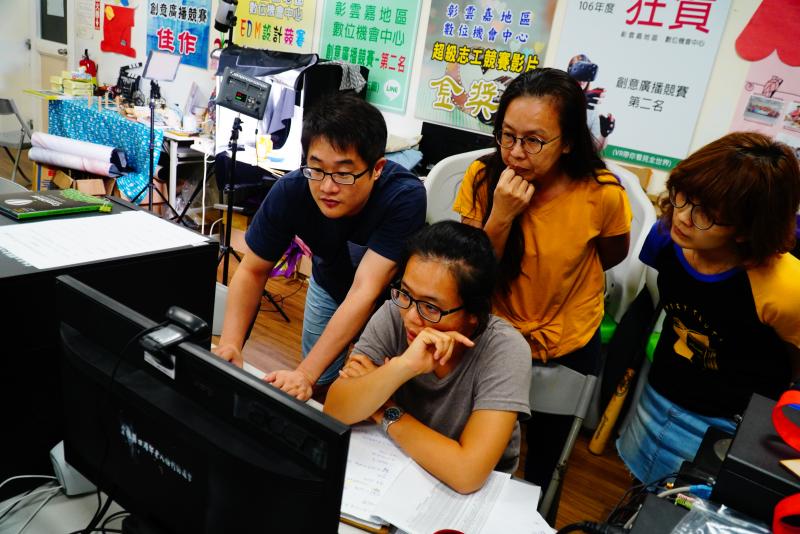 講師指導學員情形