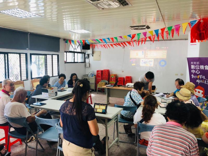 社會時代的進化，讓網路越來越方便，智慧型手機也會來越盛行