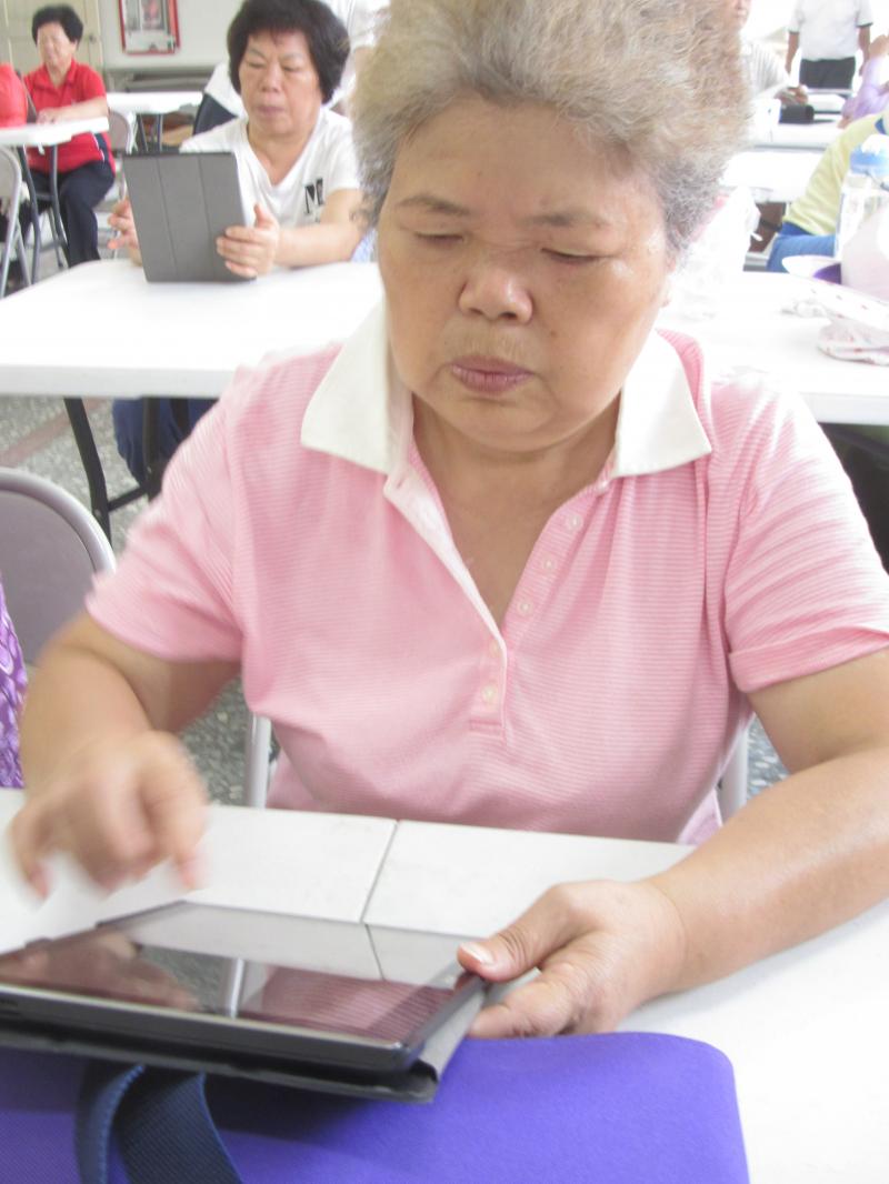 認識LINE的基本功能，以後聯絡就更方便了