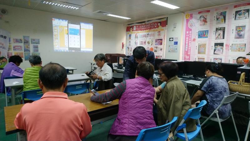 學習態度認真的集集學員值得肯定