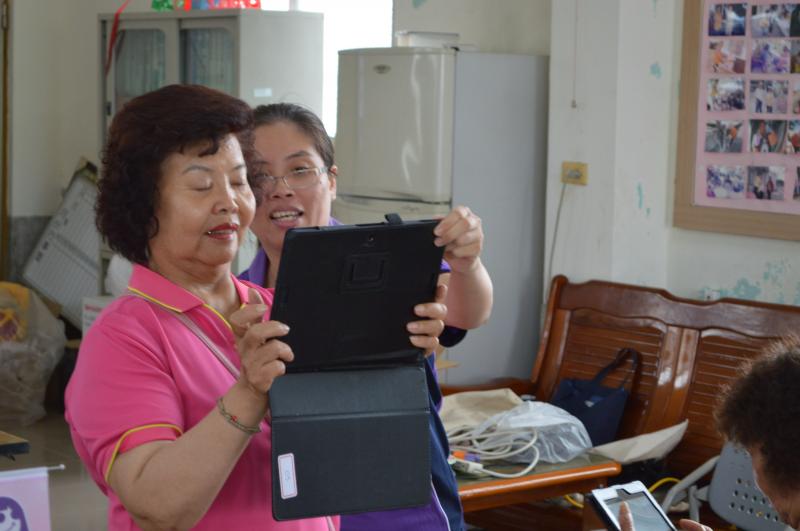 指導學員平板使用