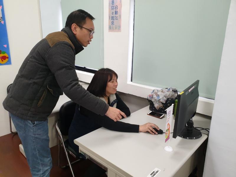 老師教導雷雕文字