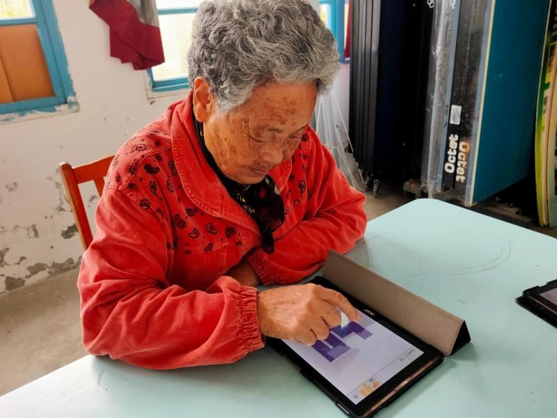 動動頭腦....恩 這線要怎麼走呢?