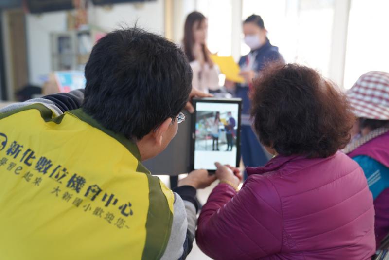 利用無他app教導學員如何拍出好照片